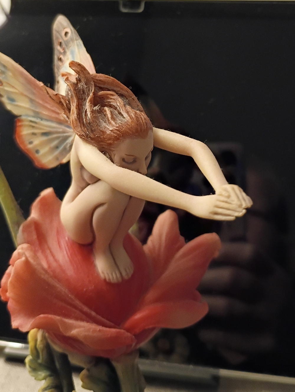Fairy on Flower Home Art Sculpture - Picture 3 of 3